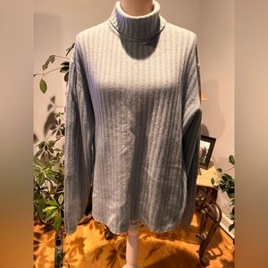 100% Cashmere Large Gap sweater . Great Condition.